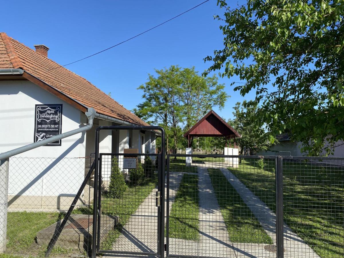 Alföldi Vendégház - Dévaványa Exterior foto